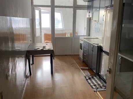 Elmlər Akademiyasında 3 otaqlı köhnə tikili mənzil satılır, 92 m², 250 000 AZN, şəkil 4 / 5