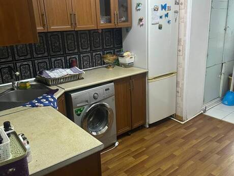 3-room old-build apartment for sale in Nəsimi, 100 m², 205 000 AZN, photo 3 / 8