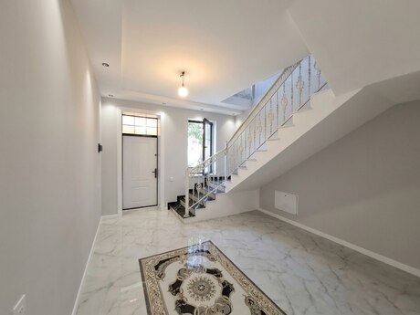 Əhmədlidə 5 otaqlı həyət evi satılır, 265 m², 274 000 AZN, şəkil 3 / 12