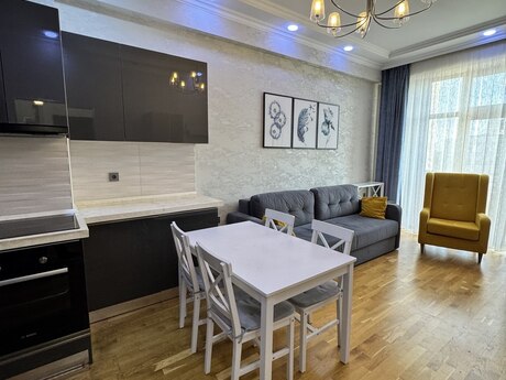 Kristal Abşeron Azadlıq 2 kompleksində 2 otaqlı yeni tikili mənzil kirayə verilir, 50 m², 800 AZN/ay, şəkil 3 / 12