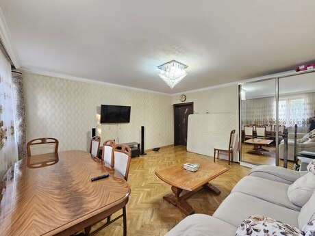 Продаётся 4-комнатная квартира в старом фонде, Badamdar, 100 м², 210 000 AZN, фото 3 / 12