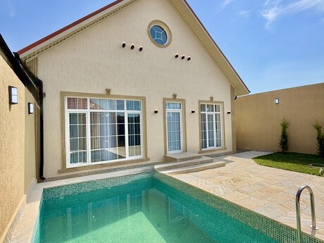4 rooms · 130 m², Şüvəlan