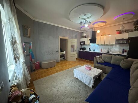 Əhmədlidə 4 otaqlı həyət evi satılır, 140 m², 210 000 AZN, şəkil 2 / 9