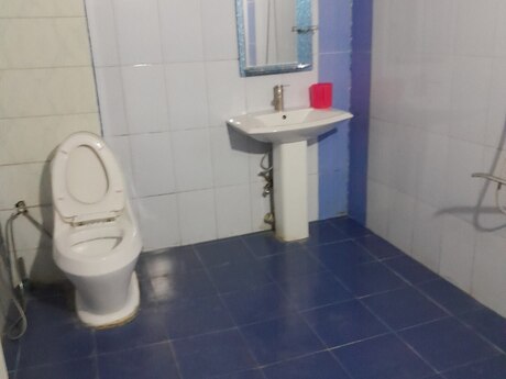 Binəqədidə 3 otaqlı həyət evi kirayə verilir, 80 m², 300 AZN/ay, şəkil 2 / 5