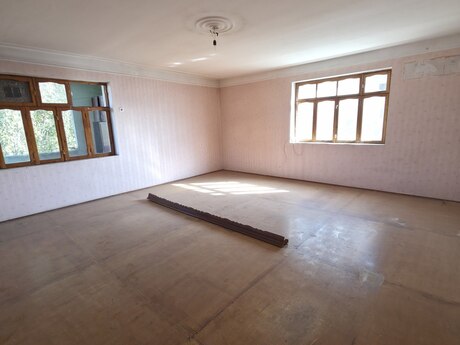 4 otaq · 130 m² · 4/5 mərtəbə, Bakıxanov