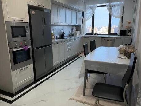 Продаётся 5-комнатная квартира в новостройке, 28 May, 250 м², 499 000 AZN, фото 5 / 12