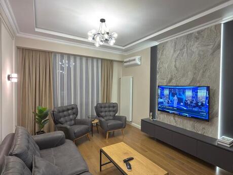 West Town kompleksində 2 otaqlı yeni tikili mənzil kirayə verilir, 90 m², 900 AZN/ay, şəkil 3 / 10