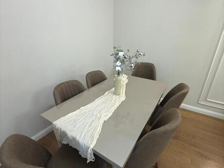 West Town kompleksində 2 otaqlı yeni tikili mənzil kirayə verilir, 90 m², 900 AZN/ay, şəkil 2 / 10