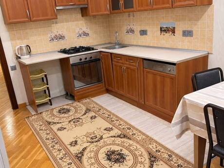 3-room new-build apartment for rent in Elmlər Akademiyası, 140 m², 850 AZN/mo, photo 5 / 7