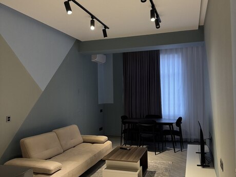 2 otaq · 56 m² · 4/18 mərtəbə, Badamdar
