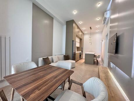 Ağ şəhərdə 2 otaqlı yeni tikili mənzil kirayə verilir, 60 m², 2 100 AZN/ay, şəkil 2 / 12