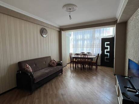 3 otaq · 75 m² · 4/6 mərtəbə, Qurtuluş 93