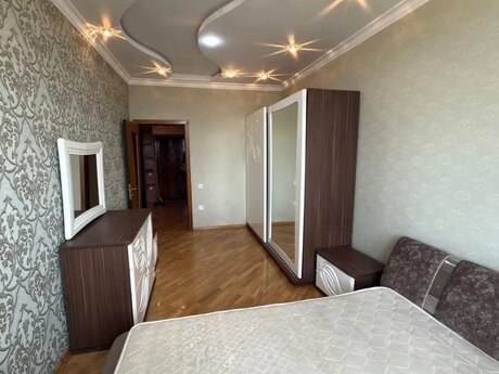 Əhmədlidə 3 otaqlı yeni tikili mənzil kirayə verilir, 90 m², 620 AZN/ay, şəkil 5 / 9