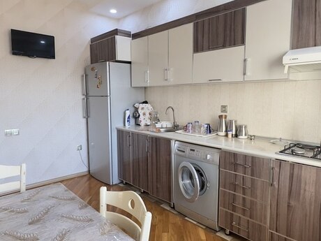 Продаётся 2-комнатная квартира в новостройке, Həzi Aslanov, 85 м², 145 000 AZN, фото 3 / 7