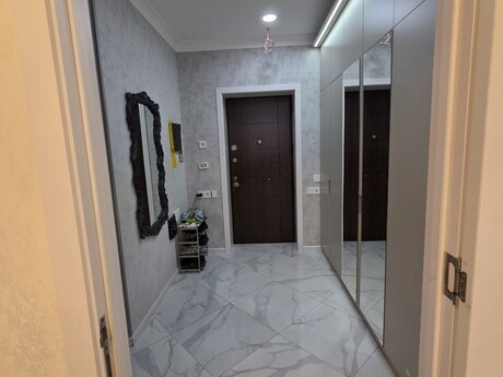 Xətai Park kompleksində 3 otaqlı yeni tikili mənzil satılır, 96 m², 275 000 AZN, şəkil 2 / 12