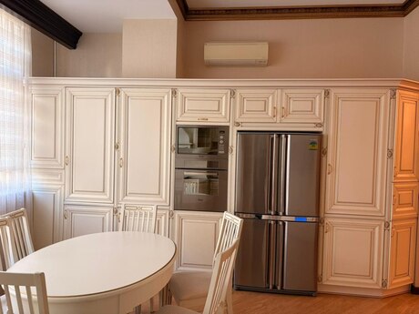 İçəri Şəhərdə 2 otaqlı köhnə tikili mənzil satılır, 92 m², 1 000 000 AZN, şəkil 4 / 9