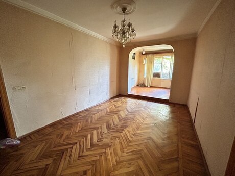 Nizamidə 3 otaqlı köhnə tikili mənzil satılır, 68 m², 172 000 AZN, şəkil 2 / 12
