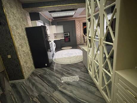 4 otaq · 130 m² · 4/8 mərtəbə, Masazır