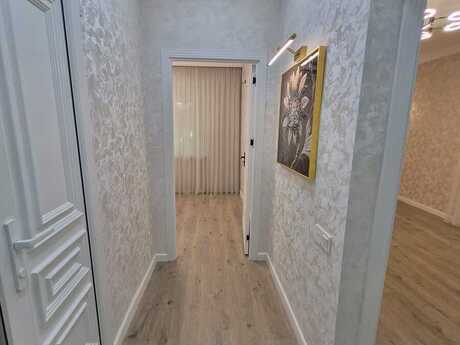 8 Noyabrda 3 otaqlı köhnə tikili mənzil satılır, 72 m², 225 000 AZN, şəkil 3 / 12