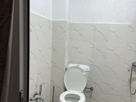 Xalqlar Dostluğunda 1 otaqlı köhnə tikili mənzil kirayə verilir, 45 m², 500 AZN/ay, şəkil 5 / 5