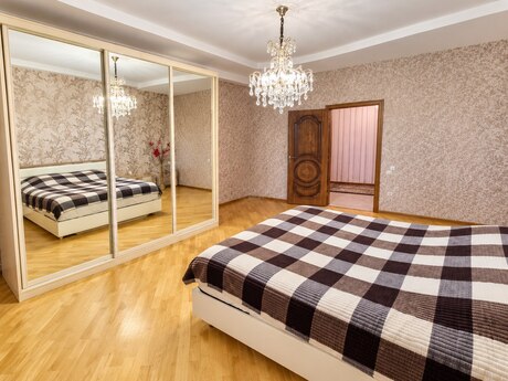 Şah İsmayıl Xətaidə 3 otaqlı yeni tikili mənzil satılır, 158 m², 349 999 AZN, şəkil 2 / 7