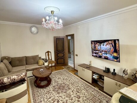 Gənclikdə 3 otaqlı köhnə tikili mənzil satılır, 75 m², 190 000 AZN, şəkil 4 / 12