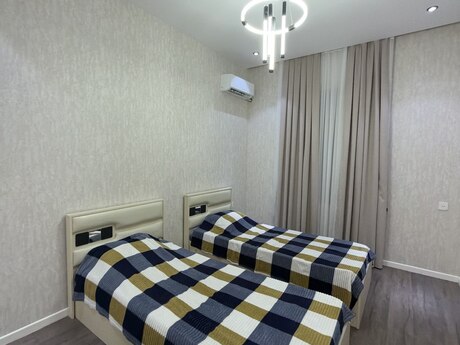 Şüvəlanda 4 otaqlı həyət evi kirayə verilir, 250 m², 150 AZN/ay, şəkil 5 / 12
