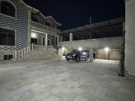 Sarayda 7 otaqlı həyət evi satılır, 150 m², 250 000 AZN, şəkil 2 / 12