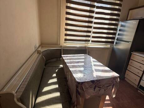 Əhmədlidə 3 otaqlı köhnə tikili mənzil kirayə verilir, 95 m², 550 AZN/ay, şəkil 3 / 9