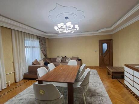 Neftçilərdə 5 otaqlı köhnə tikili mənzil kirayə verilir, 120 m², 950 AZN/ay, şəkil 4 / 12