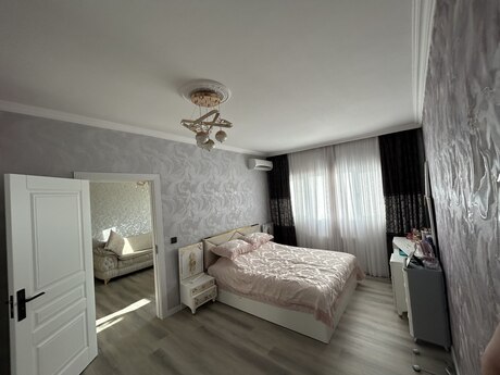 Qaraçuxurda 4 otaqlı köhnə tikili mənzil satılır, 110 m², 192 000 AZN, şəkil 4 / 12