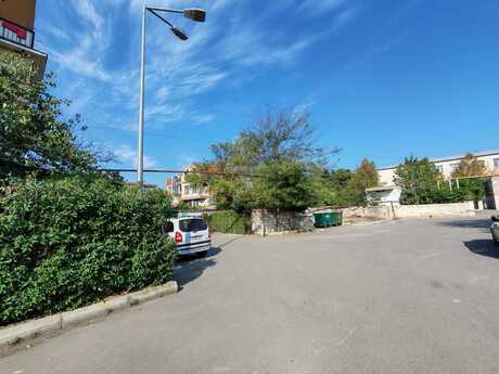 Bakıxanovda 4 otaqlı köhnə tikili mənzil satılır, 95 m², 232 000 AZN, şəkil 2 / 12