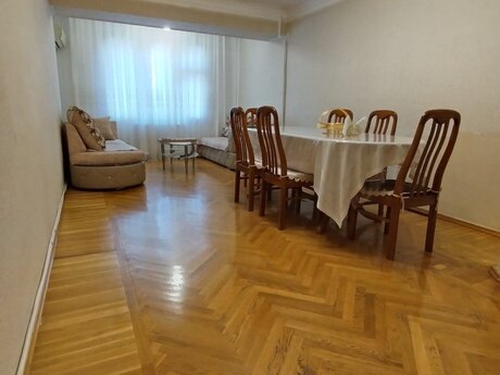 Объявление №6553946 - Баку, м. Иншаатчылар, 3-комн., 90 м², 2/9 этаж