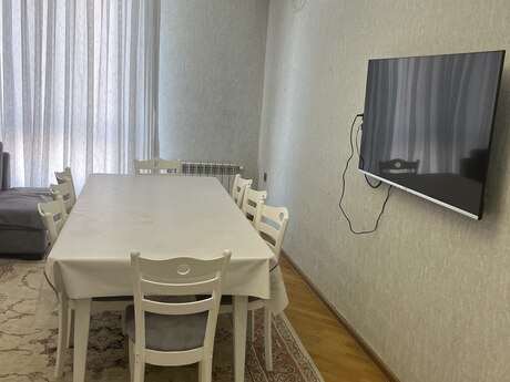 3 otaq · 85 m² · 16/18 mərtəbə, Memar Əcəmi