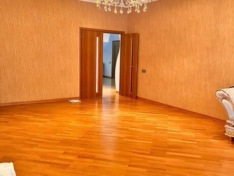 Elmlər Akademiyasında 4 otaqlı yeni tikili mənzil satılır, 200 m², 700 000 AZN, şəkil 2 / 12