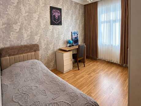 Bakıxanovda 5 otaqlı köhnə tikili mənzil satılır, 120 m², 260 000 AZN, şəkil 5 / 12
