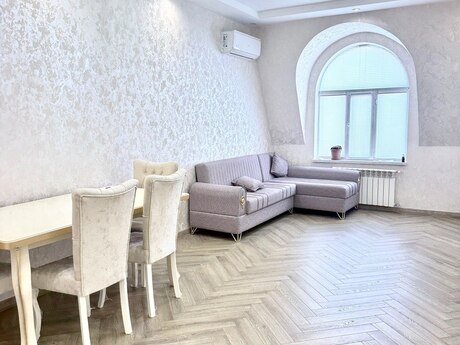Объявление №6554116 - Баку, м. Иншаатчылар, 2-комн., 70 м², 10/11 этаж