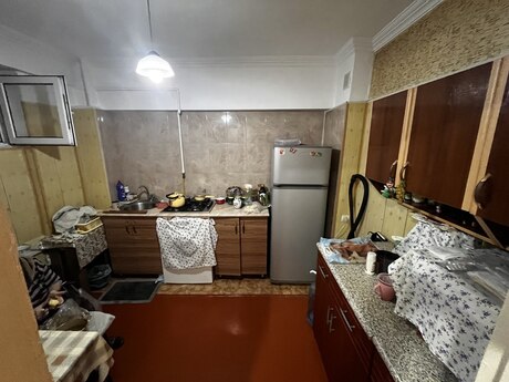Gənclikdə 2 otaqlı köhnə tikili mənzil satılır, 54 m², 200 000 AZN, şəkil 5 / 11