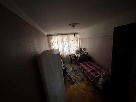Gənclikdə 2 otaqlı köhnə tikili mənzil satılır, 54 m², 200 000 AZN, şəkil 4 / 11