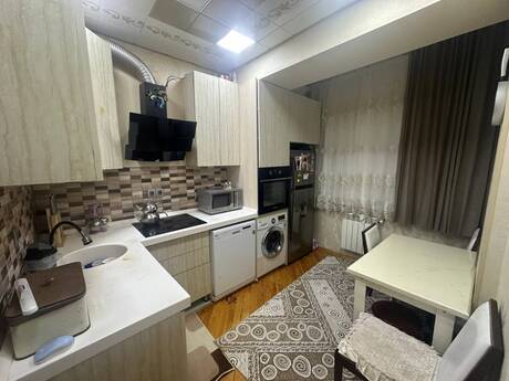 Qurtuluş 93 kompleksində 3 otaqlı yeni tikili mənzil satılır, 75 m², 110 000 AZN, şəkil 4 / 12