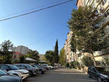 Bakıxanovda 5 otaqlı köhnə tikili mənzil satılır, 120 m², 265 000 AZN, şəkil 2 / 12