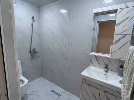 Masazırda 2 otaqlı yeni tikili mənzil kirayə verilir, 59 m², 400 AZN/ay, şəkil 3 / 12