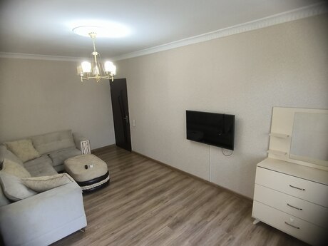 Bakıxanovda 2 otaqlı köhnə tikili mənzil kirayə verilir, 63 m², 600 AZN/ay, şəkil 5 / 12