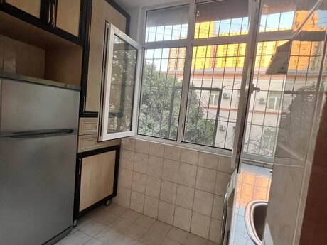 Elmlər Akademiyasında 2 otaqlı köhnə tikili mənzil kirayə verilir, 35 m², 600 AZN/ay, şəkil 4 / 12