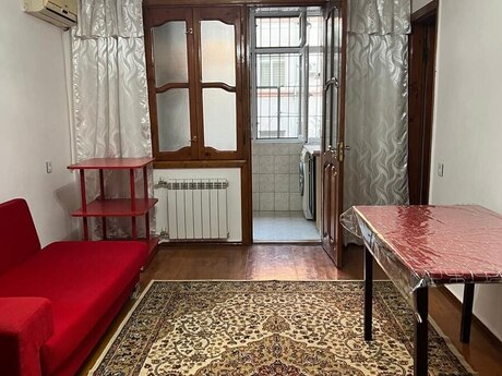 2 otaq · 35 m² · 2/5 mərtəbə, Elmlər Akademiyası