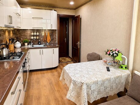 Elan №6554529 - Bakı, Nərimanov r., 3 otaqlı, 90 m², 9/10 mərtəbə