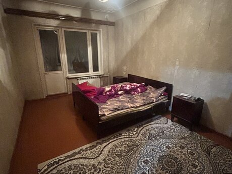 Qara Qarayevdə 3 otaqlı köhnə tikili mənzil kirayə verilir, 80 m², 150 AZN/ay, şəkil 4 / 9