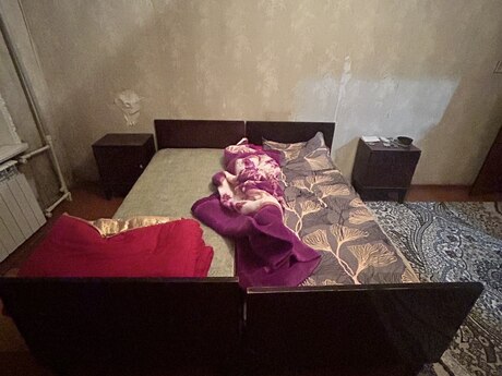 Qara Qarayevdə 3 otaqlı köhnə tikili mənzil kirayə verilir, 80 m², 150 AZN/ay, şəkil 3 / 9