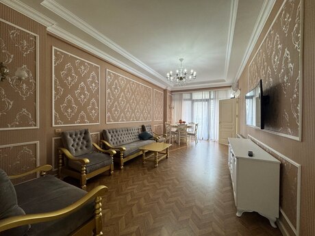 Elan №6554569 - Bakı, Nərimanov r., 3 otaqlı, 85 m², 2/18 mərtəbə