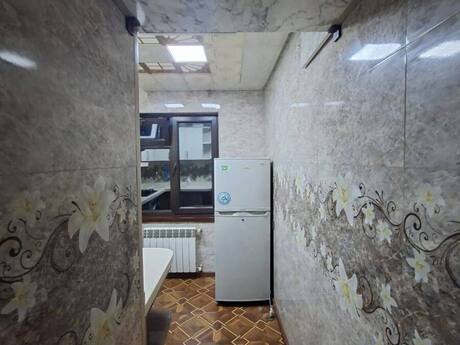 Xalqlar Dostluğunda 1 otaqlı köhnə tikili mənzil kirayə verilir, 35 m², 500 AZN/ay, şəkil 3 / 8
